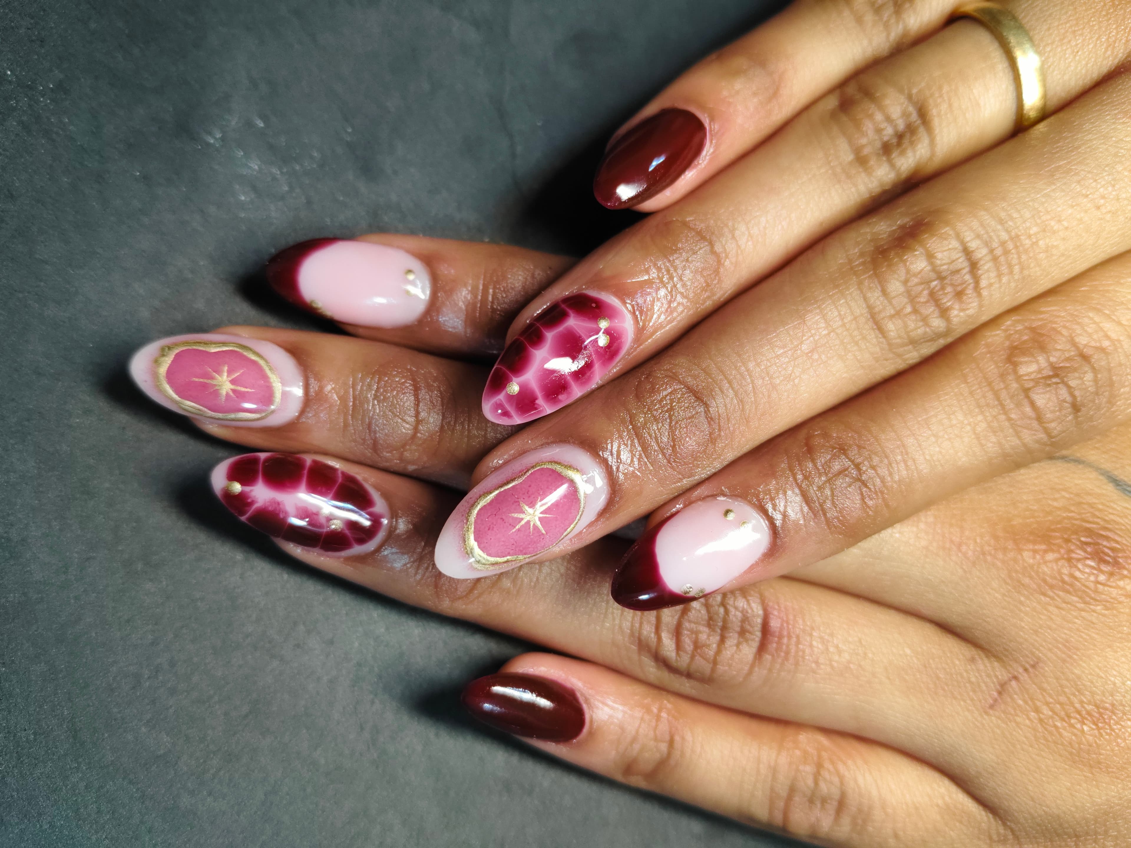 Gum gel extensions with art